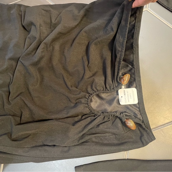 Two Piece Set - Picture 6 of 6